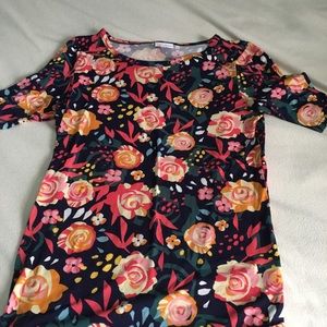 Medium Lularoe floral Gigi